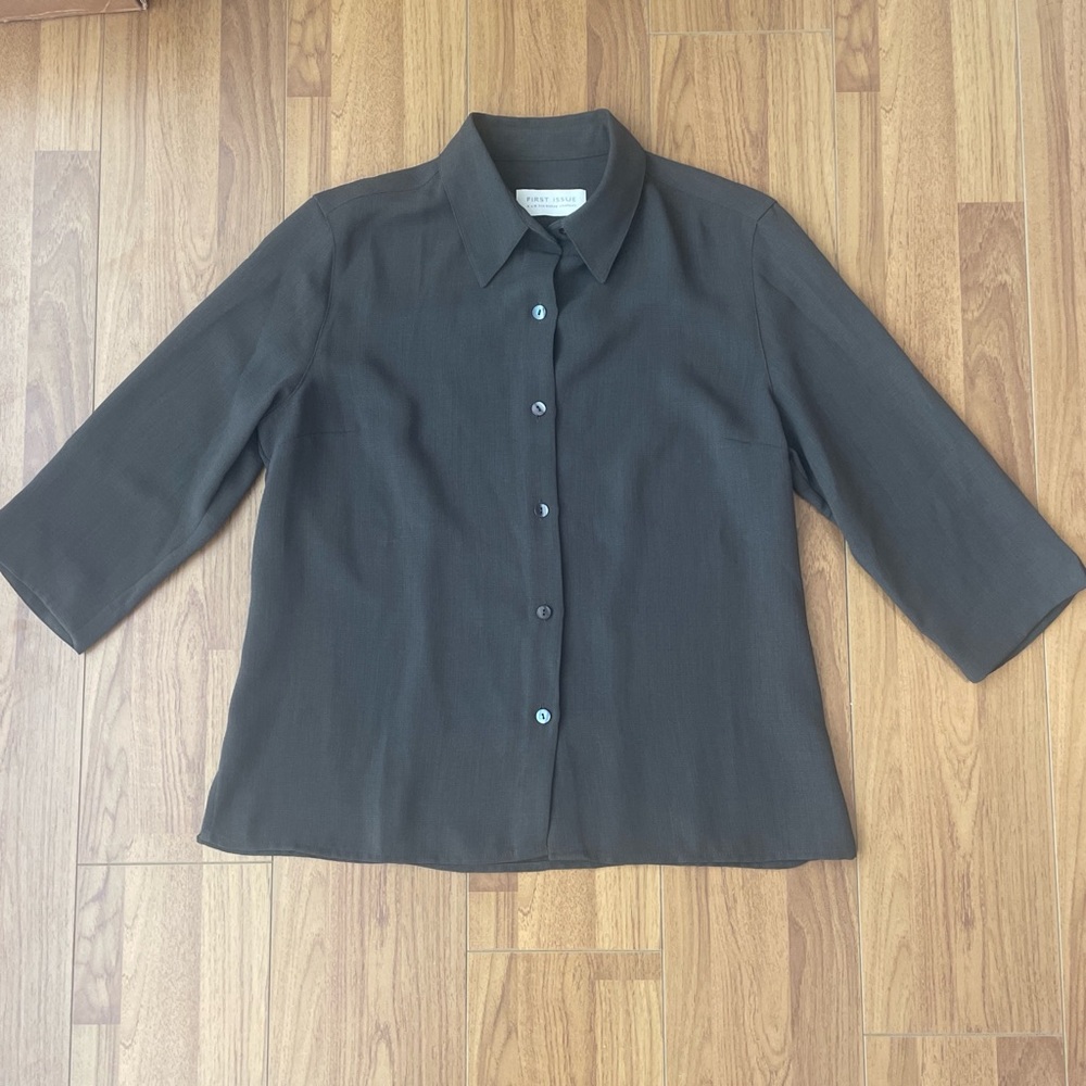 Dark green button up with 3/4 sleeves from a Liz Claiborne company